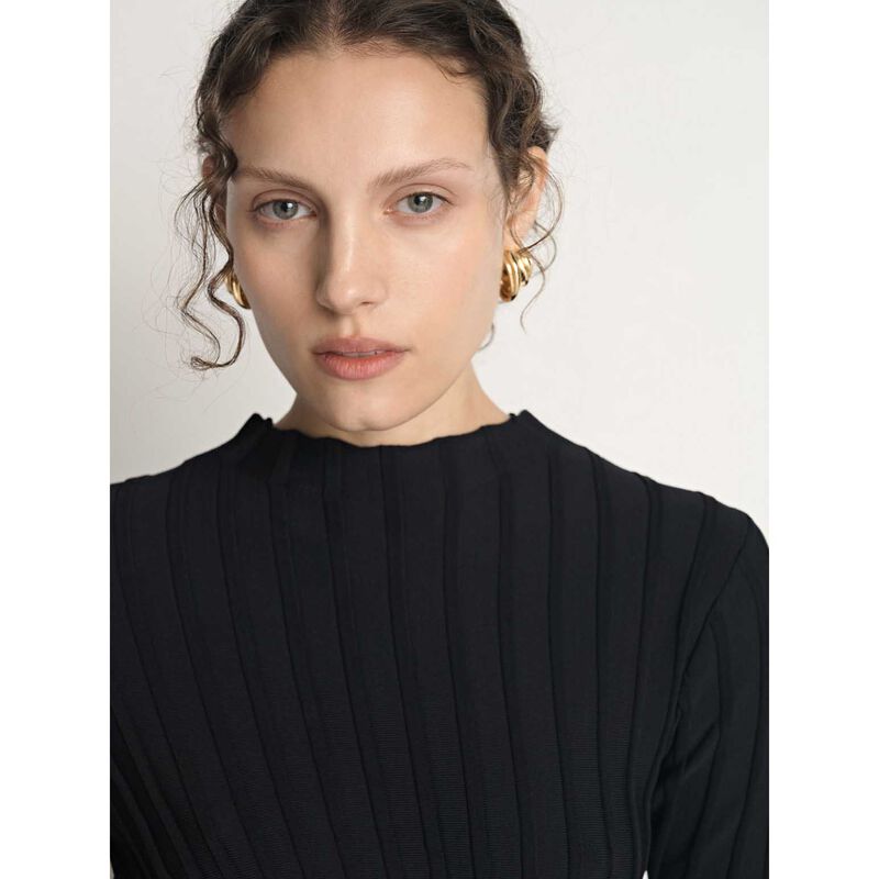 Veronika Maine Engineered Ribbed Top image number 6